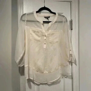 Express Sheer Ivory 3/4 Sleeve Pearl Button Collarless Popover Shirt Size XS